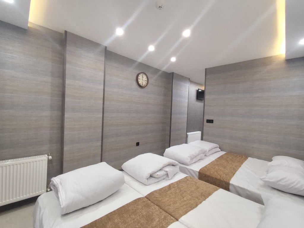 asavan khaneh mosafer (6)